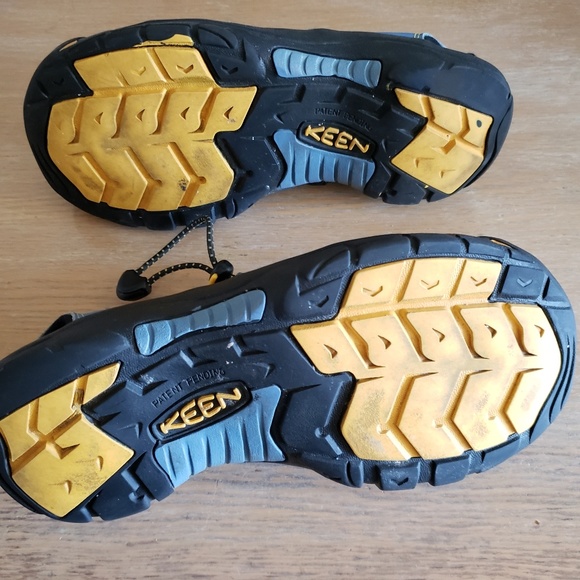 Periwinkle Keen Waterproof Shoes ~ Sz.5 - Picture 4 of 4